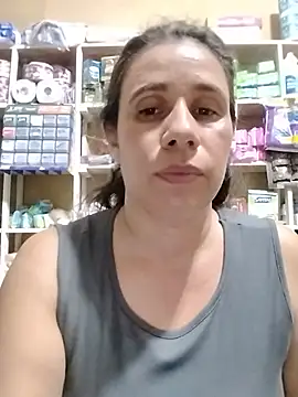 MIA-LARIOS stripchat live cam model