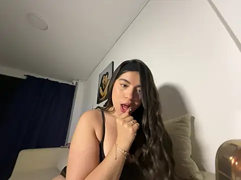 IsabellaAnngel stripchat live cam model