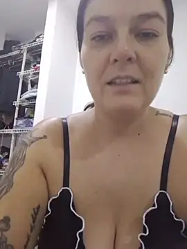 Fernandar2025 stripchat live cam model