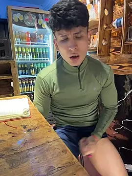 _Tomy08calderon stripchat live cam model