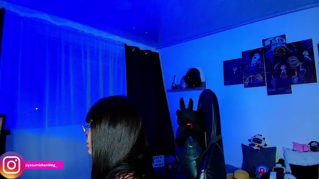 Nicorobinn stripchat live cam model