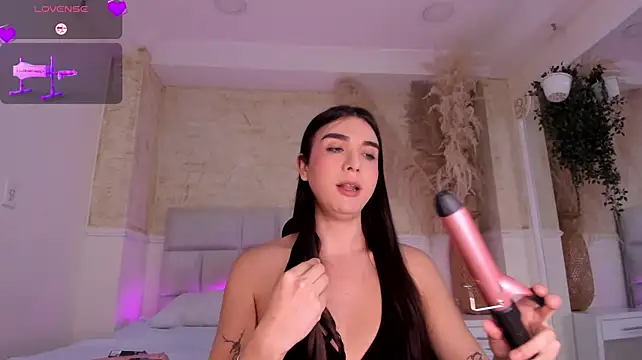 saracaball_ stripchat live cam model