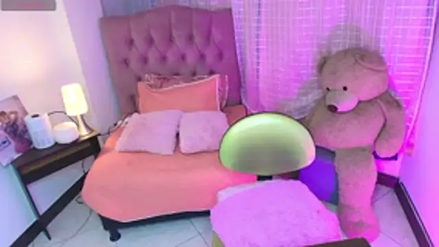 sofiasex99 stripchat live cam model