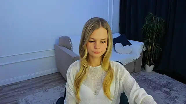 MidnighteAura stripchat live cam model
