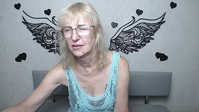 PattySanny stripchat live cam model