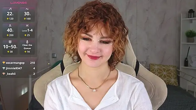 Kira__Fluffy stripchat live cam model
