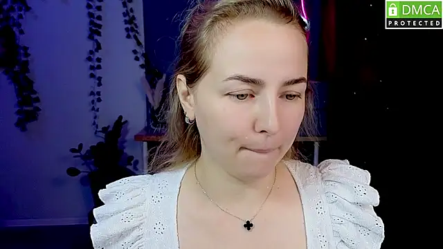 Mira_Mermayd stripchat live cam model