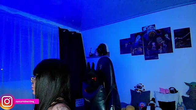 Nicorobinn stripchat live cam model