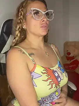 Alma_Andrade stripchat live cam model
