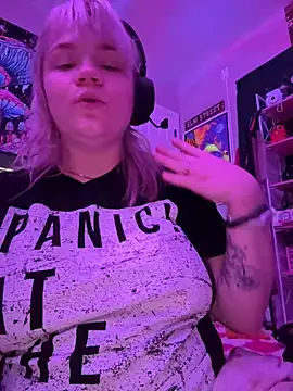 Cutiepiespanks stripchat live cam model