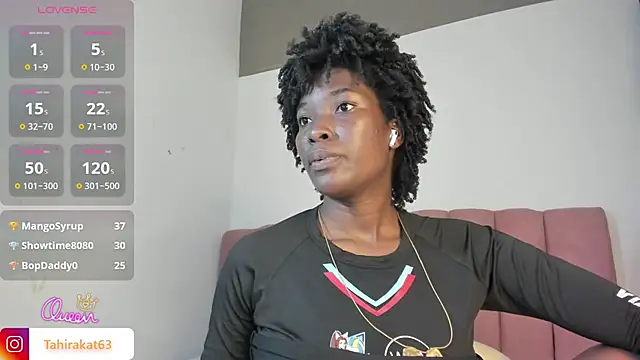 Tahira_21_ stripchat live cam model