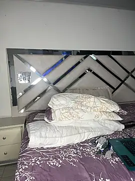maybelline69 stripchat live cam model