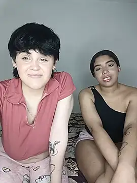 Valkiria_and_Sam stripchat live cam model
