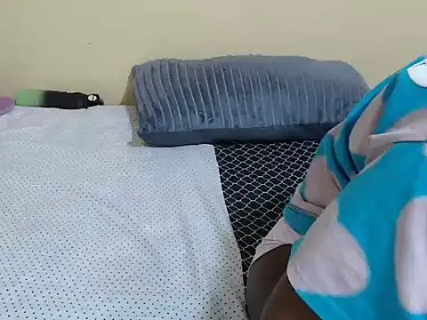 lynnsee stripchat live cam model