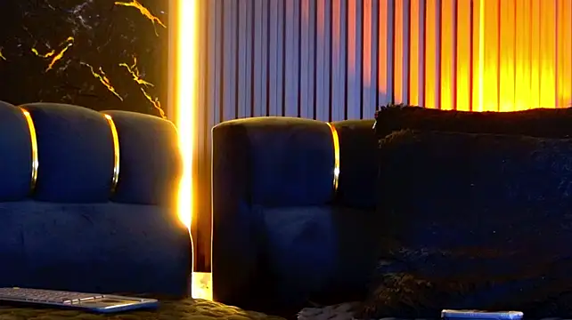 Amberstones stripchat live cam model
