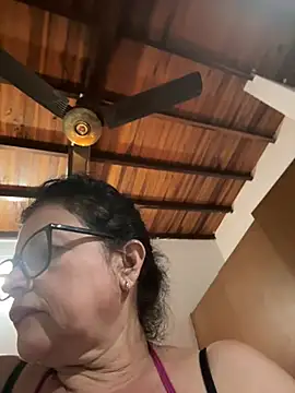 Sharongirl07 stripchat live cam model