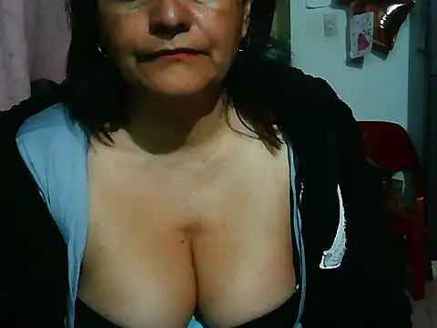 BiancaSteel stripchat live cam model