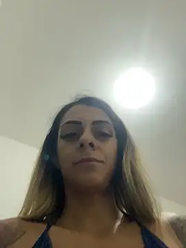 sabrinaneves stripchat live cam model