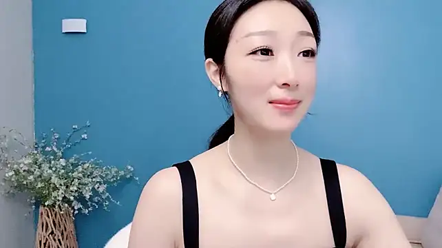 ella55-- stripchat live cam model