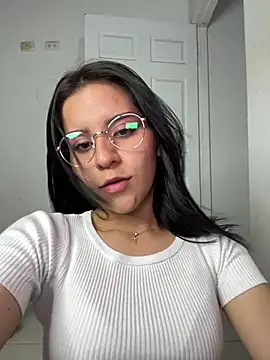 Trixie_pop stripchat live cam model