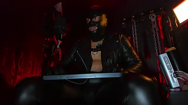 Master_Connor_BDSM stripchat live cam model