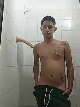wickedboy_twin1 stripchat live cam model