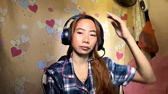 PiaSwida stripchat live cam model