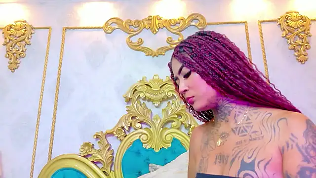 EmilieLake stripchat live cam model