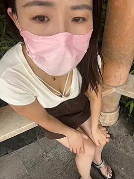 May1-Xi stripchat live cam model