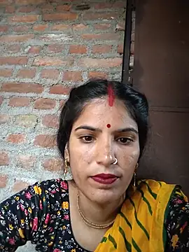 Riya_jaan12 stripchat live cam model