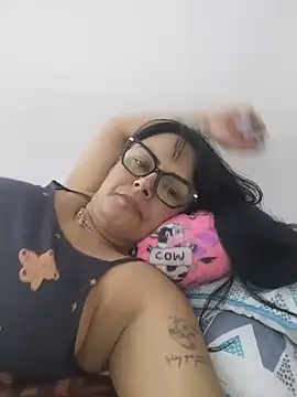 Juanita6908 stripchat live cam model