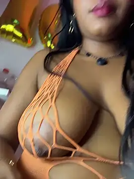 AlisonHoot69 stripchat live cam model
