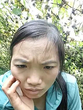ngan-cute stripchat live cam model