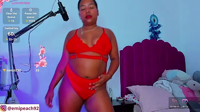 samanthaabloom stripchat live cam model