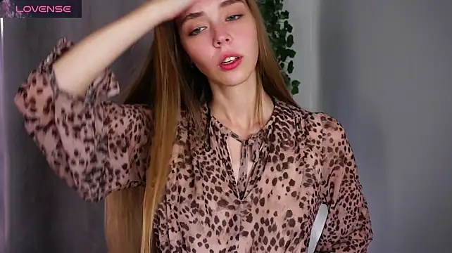 HermaFrain stripchat live cam model