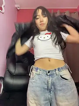MayyBonita stripchat live cam model