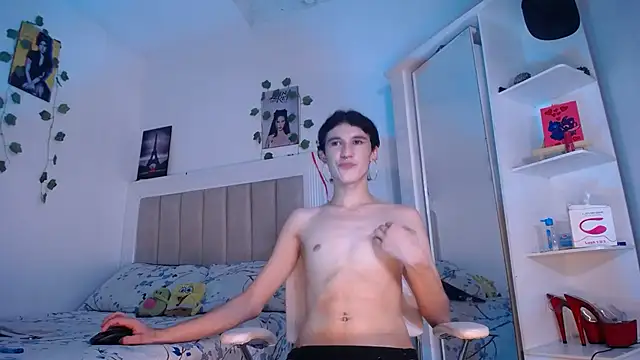 jullian_ricci stripchat live cam model