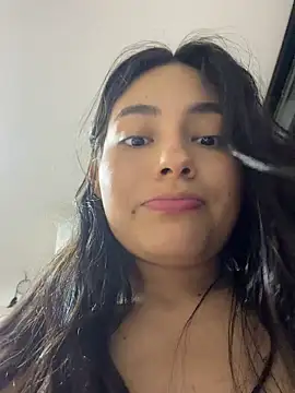 VioletRousee stripchat live cam model