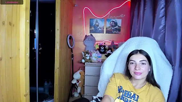 Fiery_Brunette_ stripchat live cam model