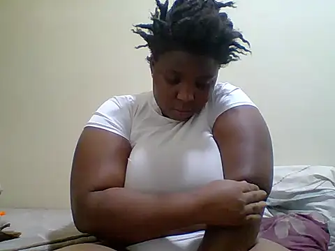 monlight_ stripchat live cam model