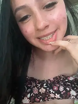 HeliDoll stripchat live cam model