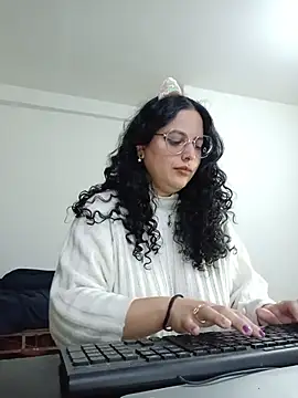 babyluna939 stripchat live cam model