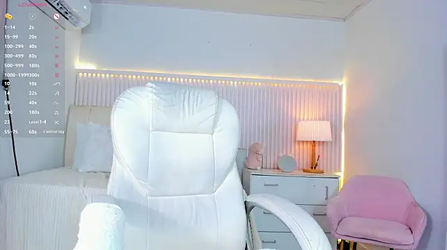 Alissa_piee stripchat live cam model
