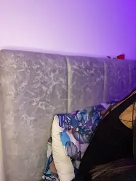 I_Samanthaa stripchat live cam model