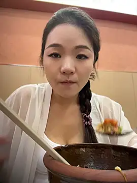 xiaoxiaocheng678 stripchat live cam model