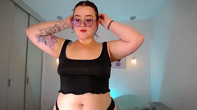 selene_rouse_ stripchat live cam model