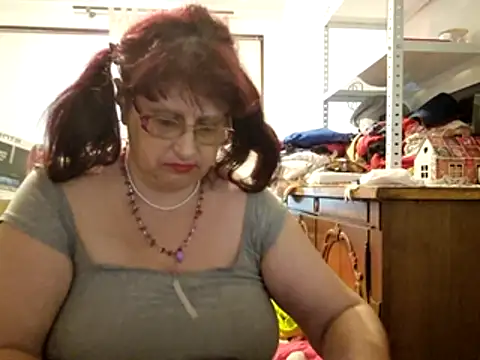Samantha_Squirt@xh stripchat live cam model