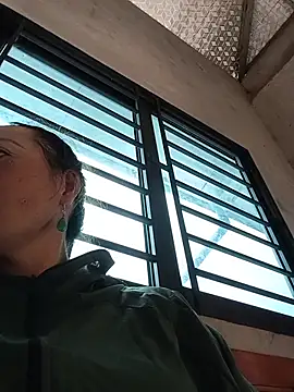 Jooj- stripchat live cam model