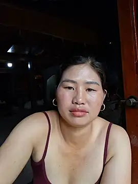 diamond-- stripchat live cam model