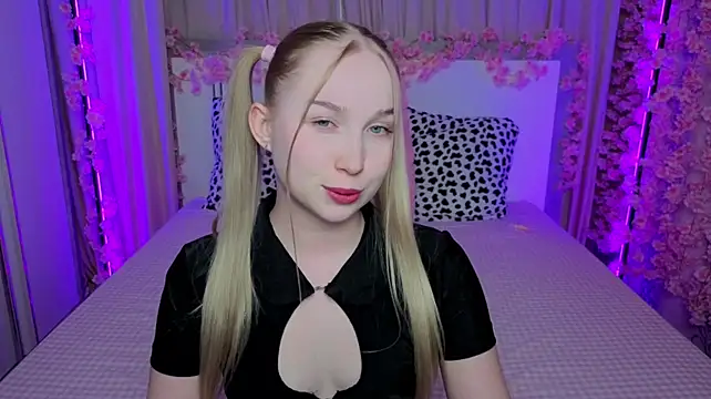 LilyStarlight stripchat live cam model